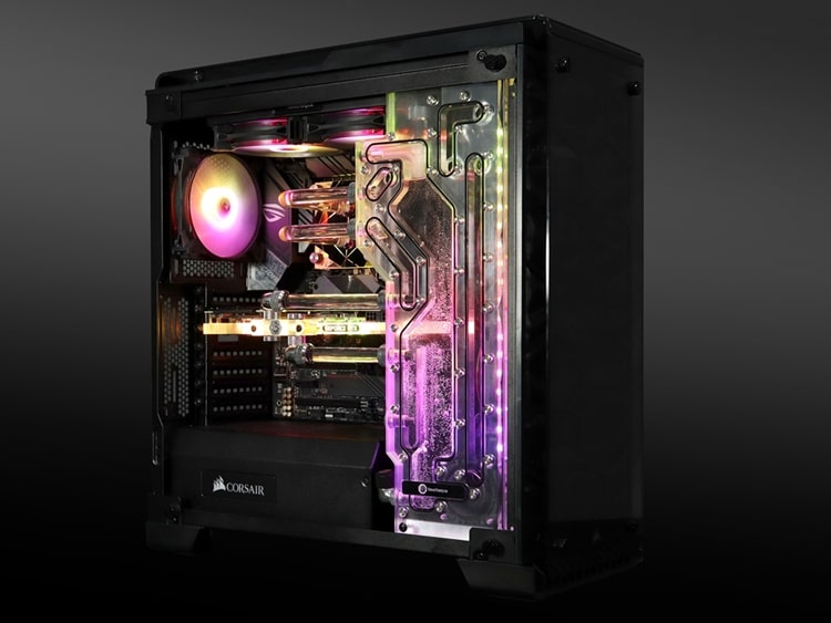 Corsair Crystal Series 570X with Bitspower Touchaqua Sedna water cooling kit.