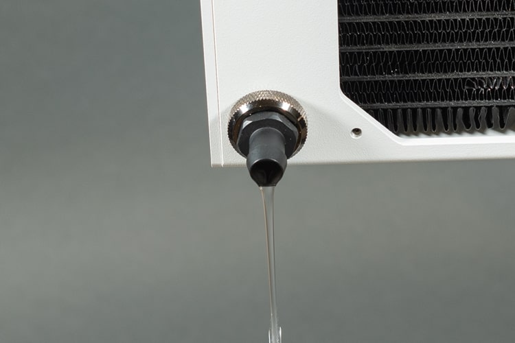 Draining clean water from a PC radiator