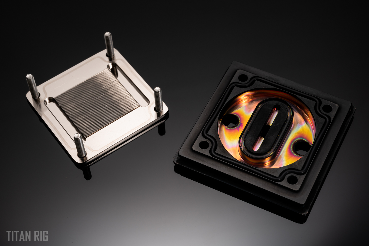 Alphacool Eisblock XPX Aurora Edge CPU Water Block internals